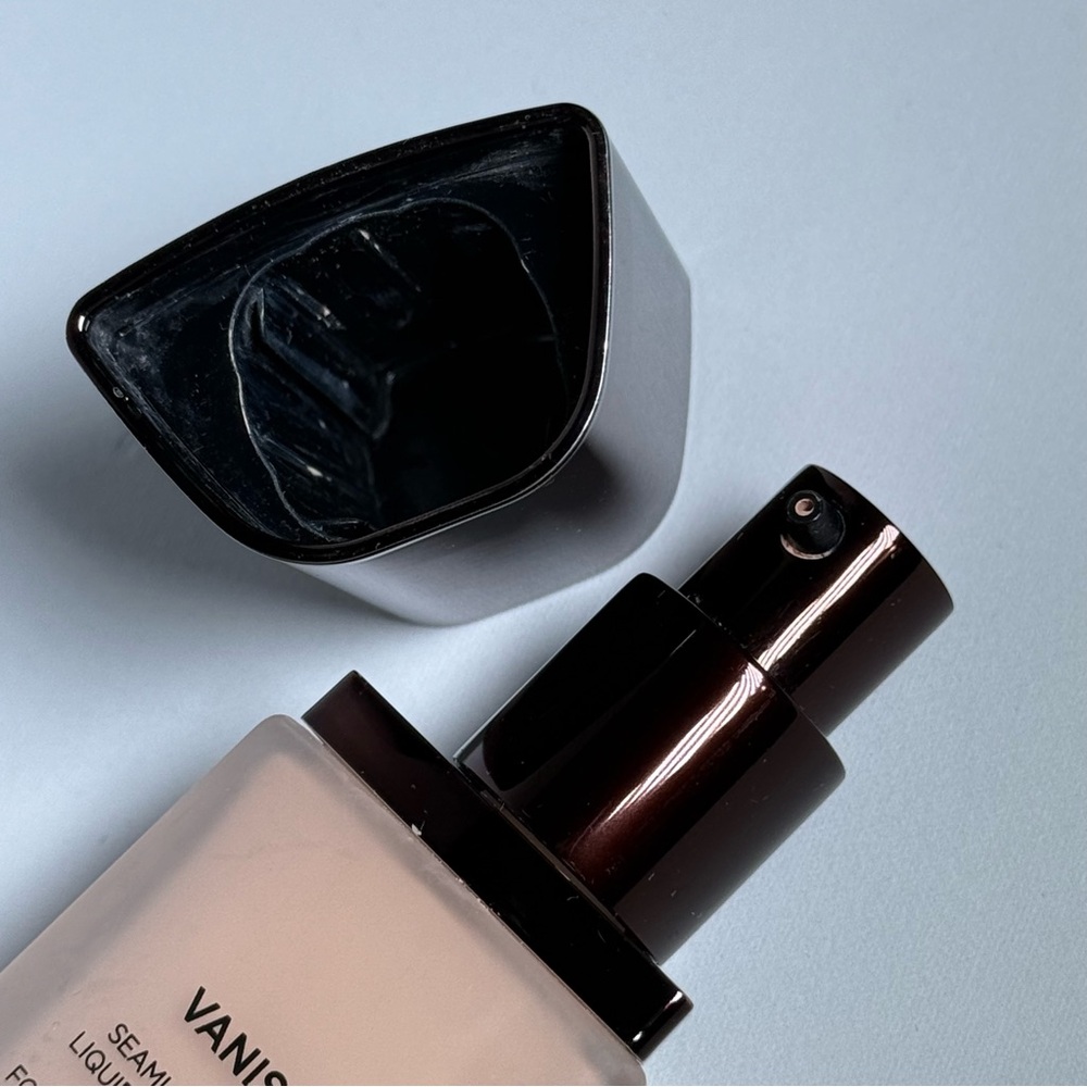 Hourglass Vanish Seamless Finish Foundation Shade Cream - Picture 3 of 6